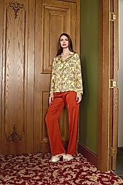 2131 ELENA ÖNDEN DÜĞMELİ ŞAL DES. PİJ. TK.